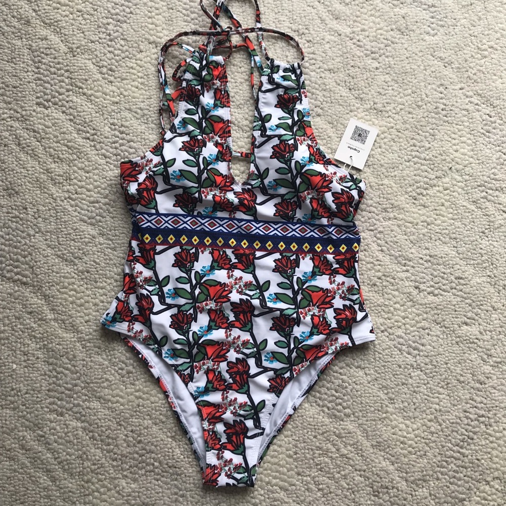 Cupshe White Floral Swimsuit NWT